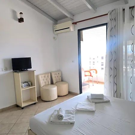Vista Del Mare & Apartment Dhermi